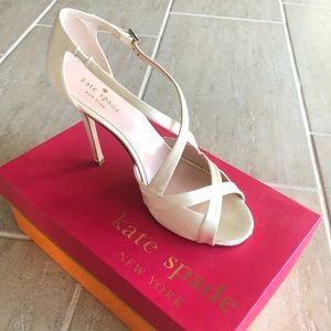 KATE SPADE ♠️ Fensano Heels Size 8 Cream Sateen